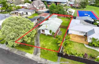 6 Robert Burke Place, Henderson