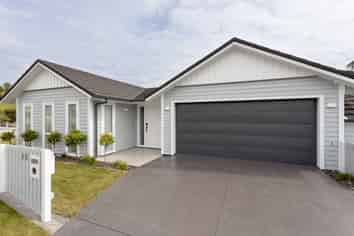 99 Adler Drive, Ohauiti