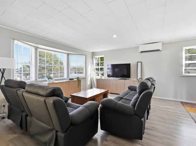 10 Shalimar Place, Clover Park