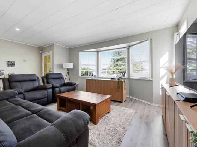 10 Shalimar Place, Clover Park