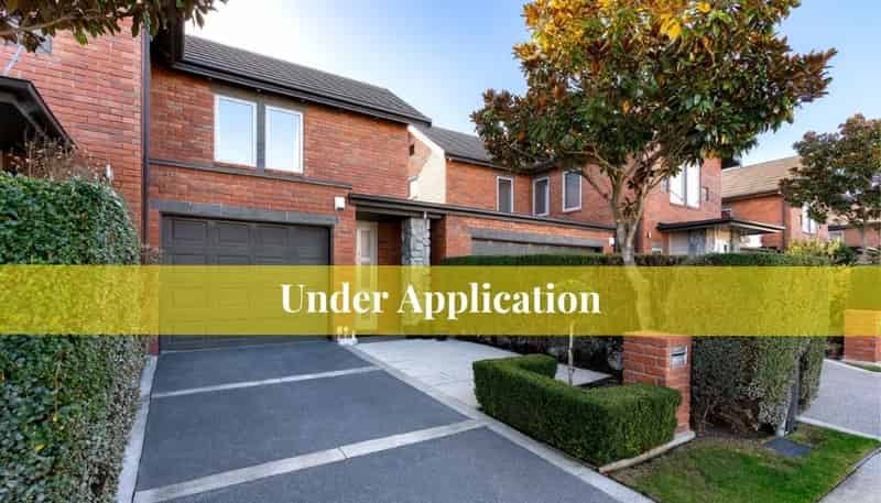 7 Henley Green, Northwood