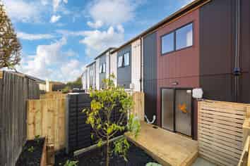 3/360 Main Road, Huapai
