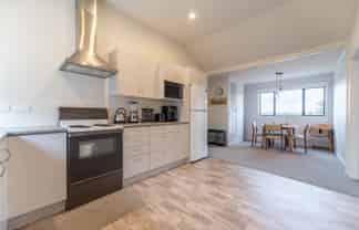 21 Grandi Avenue, Highfield