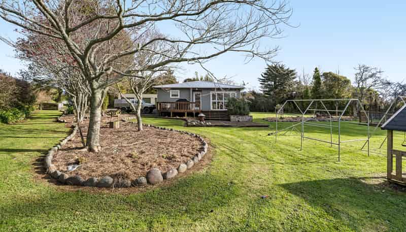1870 Egmont Road, Inglewood