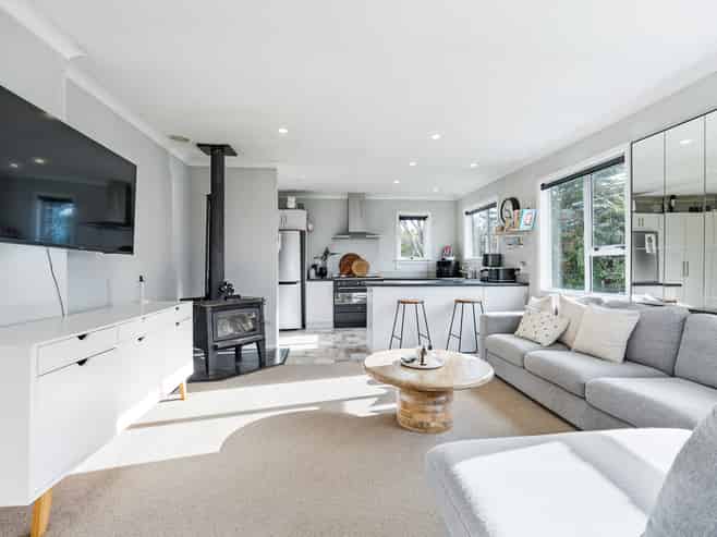 1870 Egmont Road, Inglewood