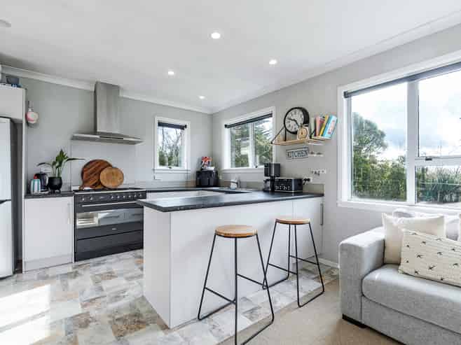 1870 Egmont Road, Inglewood