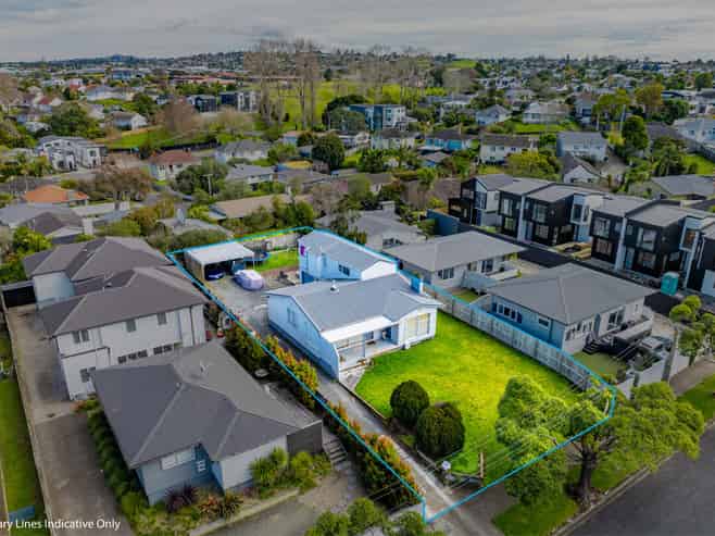 Owner Demands Action - Glendowie Border!