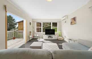 24 Omapere Street, Waitangirua