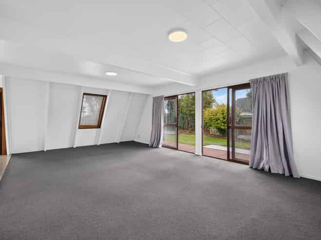 97B Johns Road, Northwood