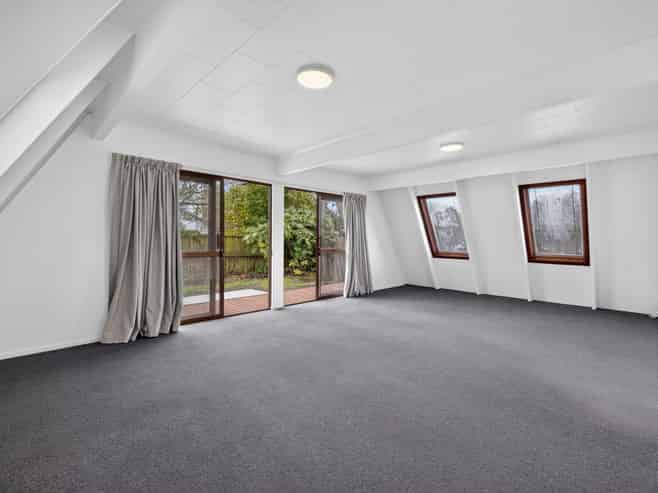 97B Johns Road, Northwood