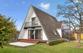 97B Johns Road, Northwood