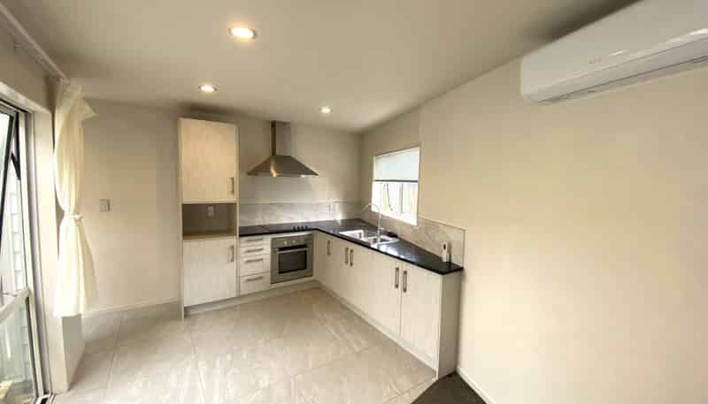 10A Hawkley Close, Flat Bush
