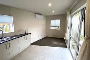 10A Hawkley Close, Flat Bush