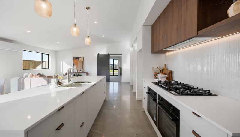 27 Whakahaumako Road, Cambridge
