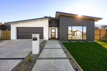 27 Whakahaumako Road, Cambridge