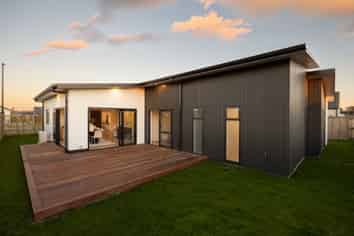 27 Whakahaumako Road, Cambridge