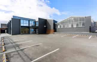 Penrose Warehouse, Office & Secure Parking 