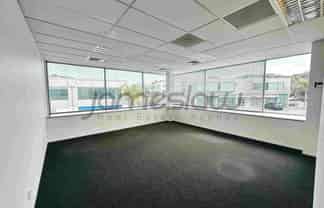 Great Value 174sqm Office in Albany