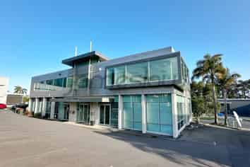Great Value 174sqm Office in Albany