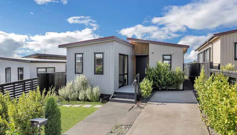 18 Canna Street, Totara Park
