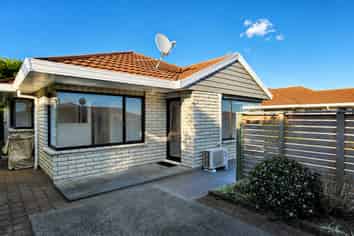 4/476 Devon Street East, Strandon