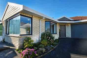 4/476 Devon Street East, Strandon