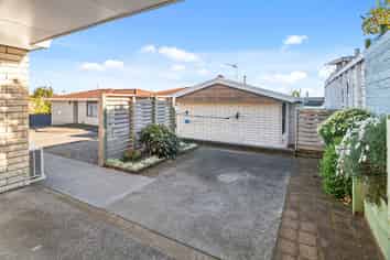 4/476 Devon Street East, Strandon