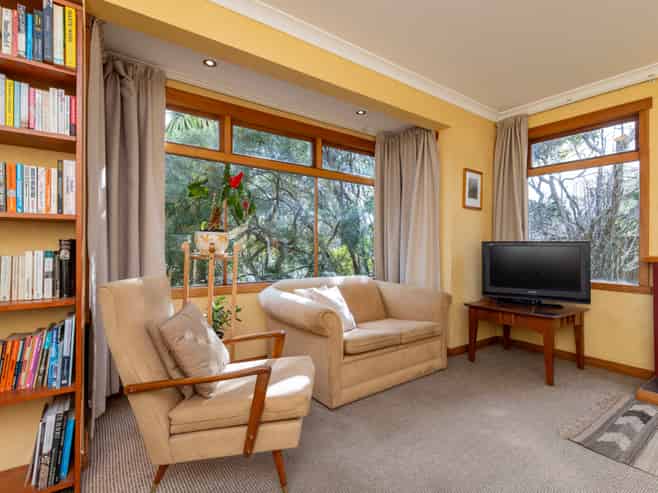 5 Tennis Court Road, Raumati South