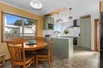 14 Earls Place, Onerahi