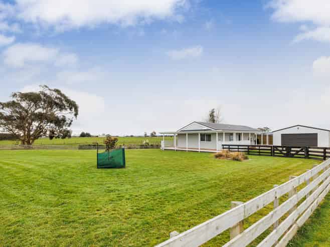 580 Mount Stewart Halcombe Road, Halcombe
