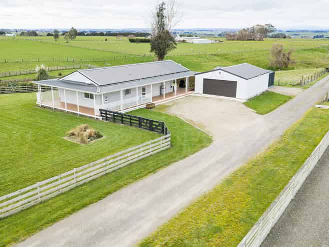 580 Mount Stewart Halcombe Road, Halcombe