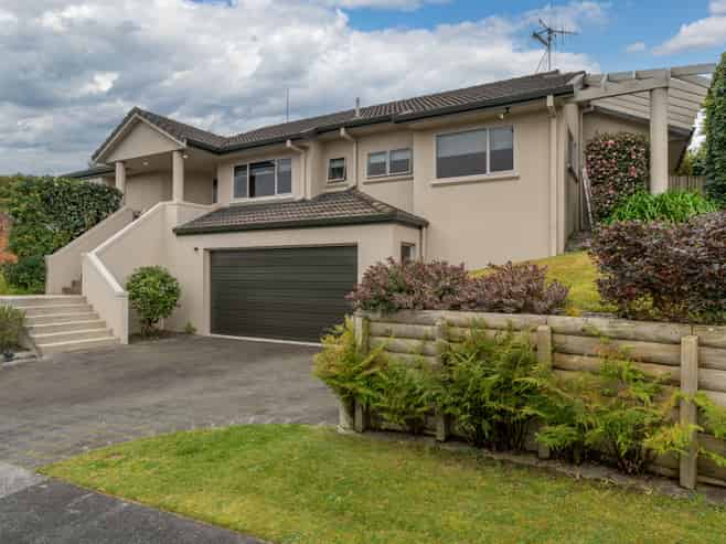 12 Munro Place, Flagstaff