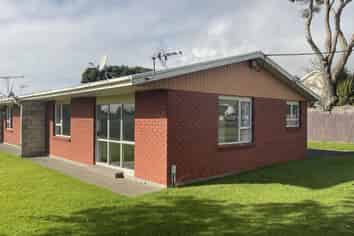 20A Mouatt Street, Waitara