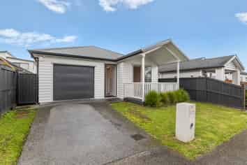 28 Waka Ama Road, Karaka