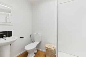 24A Dellar Grove , Silverstream