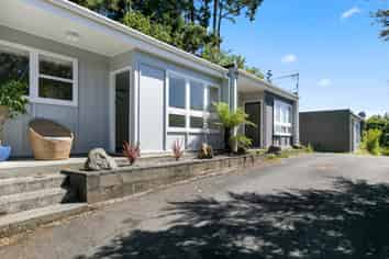 24A Dellar Grove , Silverstream
