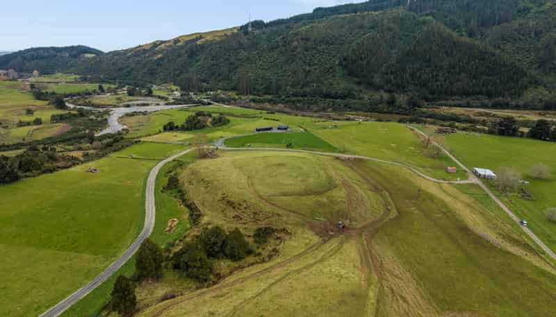 74 Poads Road, LEVIN