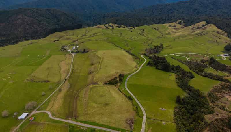 74 Poads Road, LEVIN