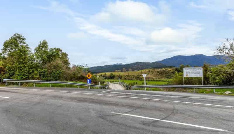 74 Poads Road, LEVIN