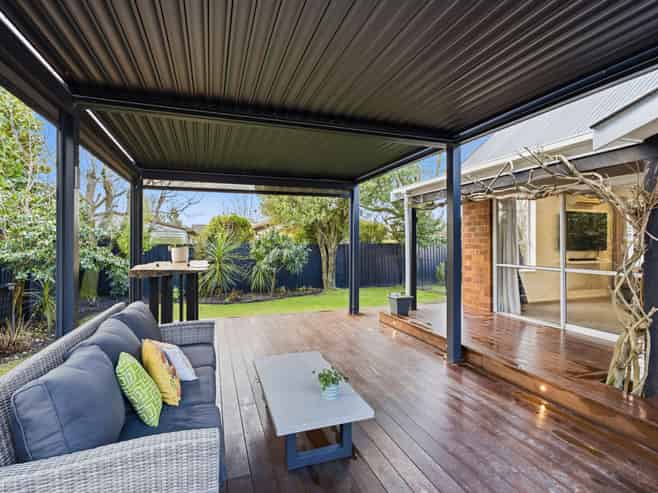7 Calbreath Place, Avonhead