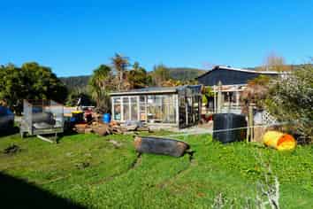 9 Halcyon Street, Seddonville