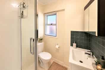 35A Swan Crescent, Pakuranga