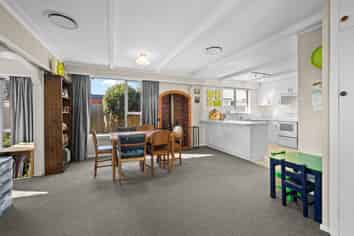 7 Glassey Drive, Allenton
