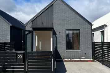160 Mazengarb Road, Paraparaumu