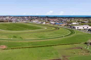 6.55 Acres Prime Positioned Commercial Land