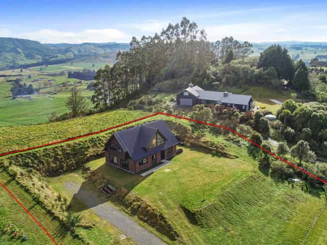 150 Highland Drive, Acacia Bay