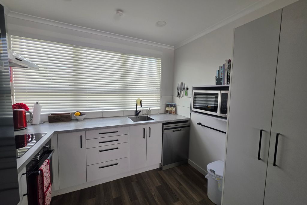 Modern Apartment Living 4