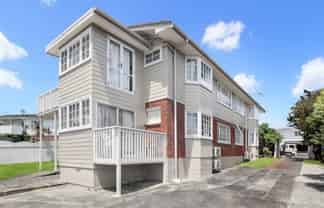 1/9 Gowing Drive, Meadowbank