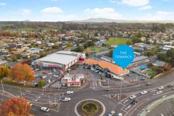 Prime space in Hillcrest shopping centre