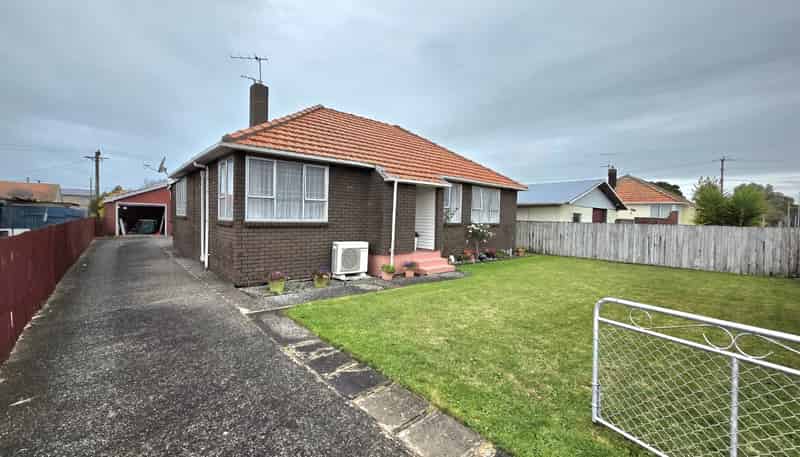 16 Nelson Street, Waitara